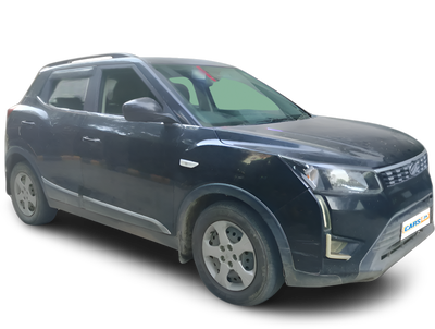 Mahindra XUV300-img